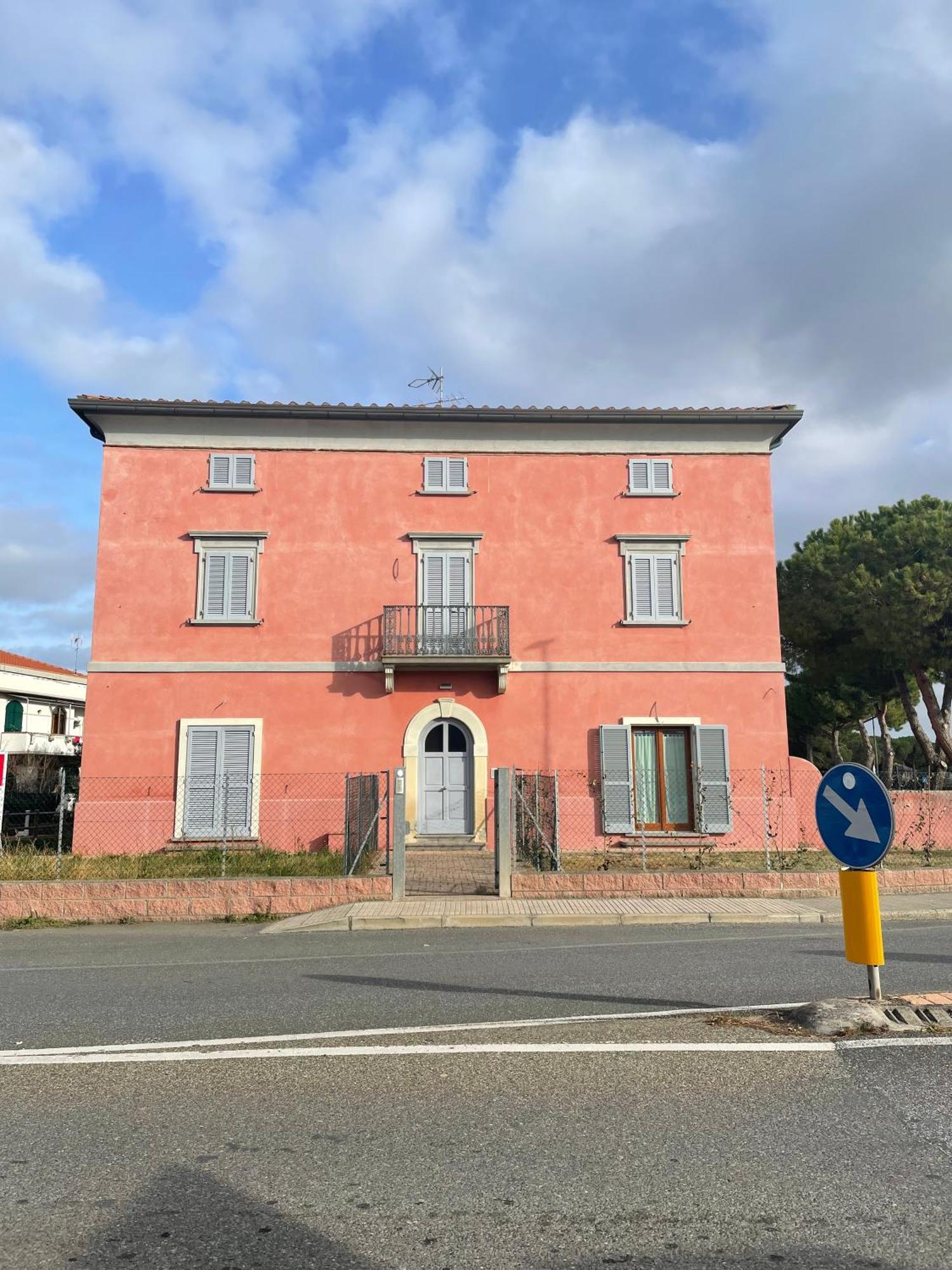 Casa Vacanze Le Due Torri 瓦达 外观 照片